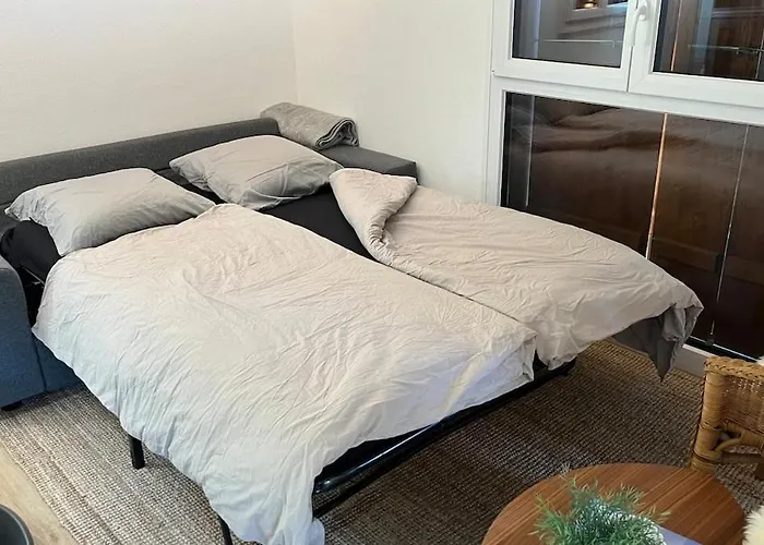 Beautiful Bernese Jura Alpehytte *